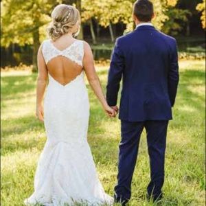 BEAUTIFUL Venus bridal dress.